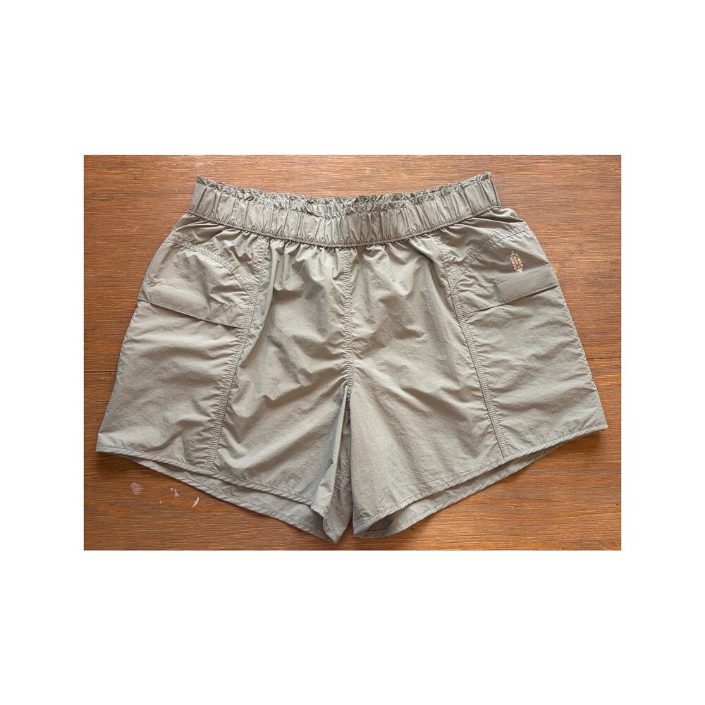 Free People Movement Olive Green Athletic Shorts M Elastic Waist Lightweight